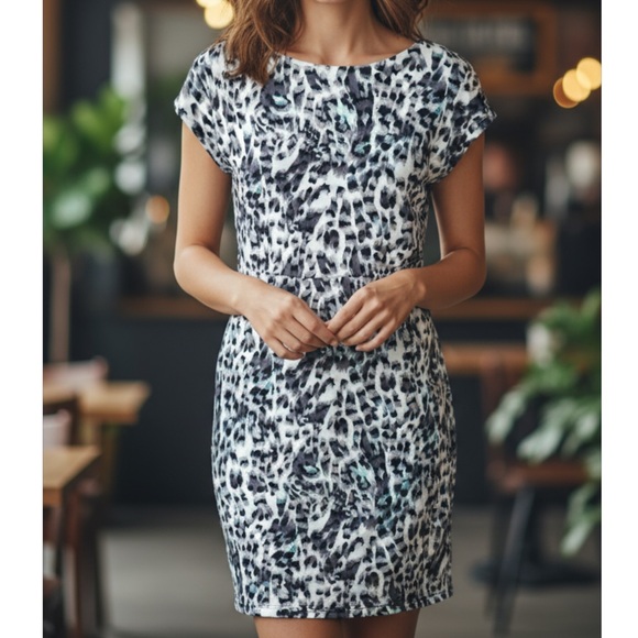 BOSS Hugo Boss white, black & white leopard print jersey knit dress size small - Picture 1 of 7
